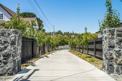 Photo of property in 82b Atkinson Road, Titirangi, Auckland, 0604