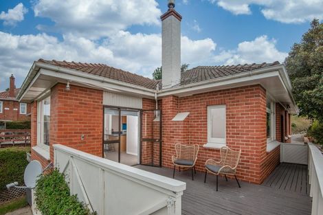 Photo of property in 10 Scotland Terrace, Green Island, Dunedin, 9018