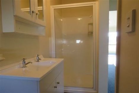 Photo of property in 2/7 Division Street, Riccarton, Christchurch, 8041