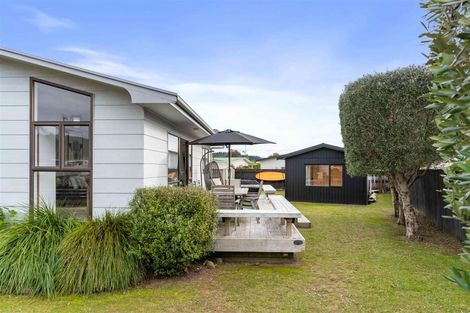 Photo of property in 113 Weka Street, Whangamata, 3620