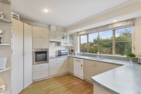Photo of property in 12 Gimblett Court, Levin, 5510