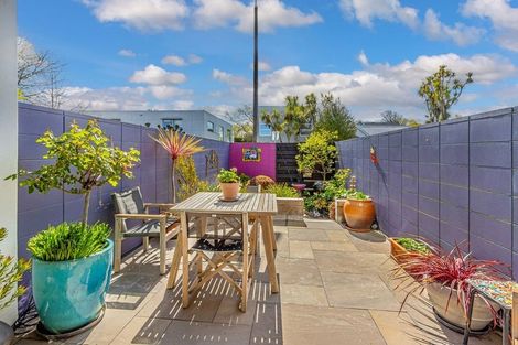 Photo of property in 30a Peacock Street, Christchurch Central, Christchurch, 8013
