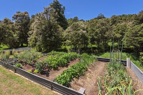 Photo of property in 241a Hailes Road, Whananaki, 0181