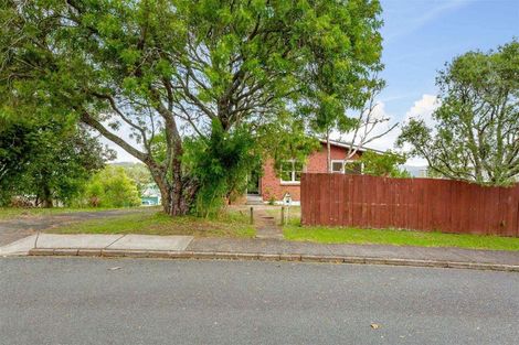 Photo of property in 11 Autumn Avenue, Glen Eden, Auckland, 0602