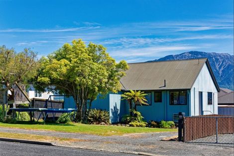 Photo of property in 22 Bayview Street, Kaikoura, 7300
