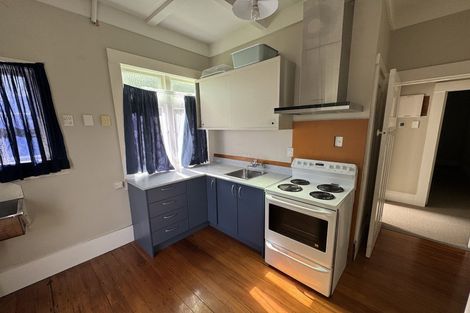 Photo of property in 19 Tirimoana Road, Te Atatu South, Auckland, 0602