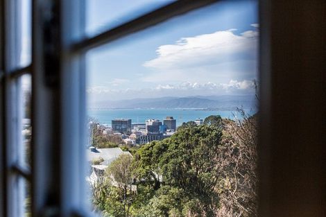 Photo of property in 1/71 Garden Road, Northland, Wellington, 6012