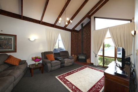 Photo of property in 28 Ranfurly Street, Tamatea, Napier, 4112