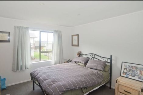 Photo of property in 62 Cortina Avenue, Johnsonville, Wellington, 6037