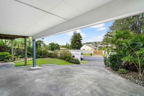 Photo of property in 60 Brian Crescent, Stanmore Bay, Whangaparaoa, 0932