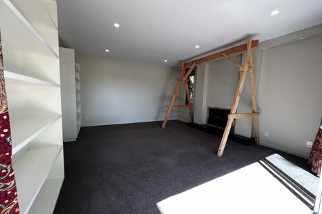 Photo of property in 17 Korau Road, Greenlane, Auckland, 1051