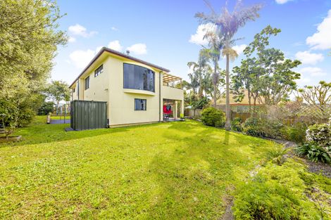 Photo of property in 223 Hill Road, The Gardens, Auckland, 2105