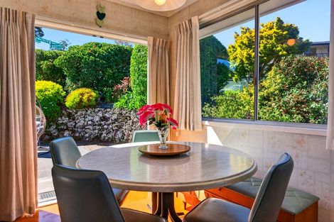 Photo of property in 1 Brunton Place, Glenfield, Auckland, 0629