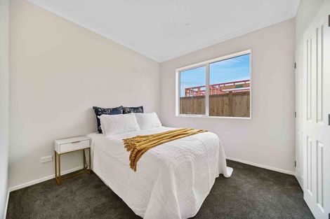 Photo of property in 10 Huahua Crescent, Papakura, 2110