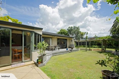 Photo of property in 19 Waitui Grove, Mount Maunganui, 3116