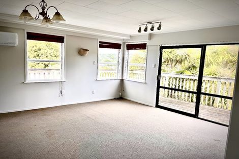 Photo of property in 11 Fordham Street, Beach Haven, Auckland, 0626