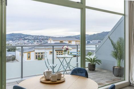 Photo of property in 21b Maida Vale Road, Roseneath, Wellington, 6011