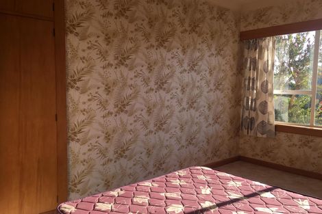 Photo of property in 1 Balmoral Street, Waimate, 7924