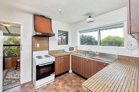 Photo of property in 1/27 Aotearoa Terrace, Murrays Bay, Auckland, 0630