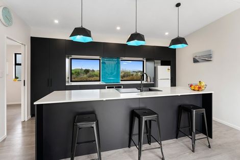 Photo of property in 22 Kristin Place, Manakau, Levin, 5573