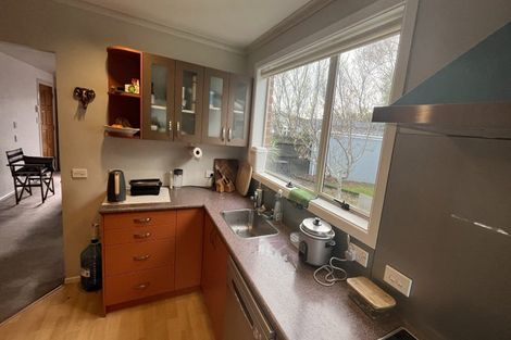 Photo of property in 5 Amberley Grove, Hutt Central, Lower Hutt, 5010