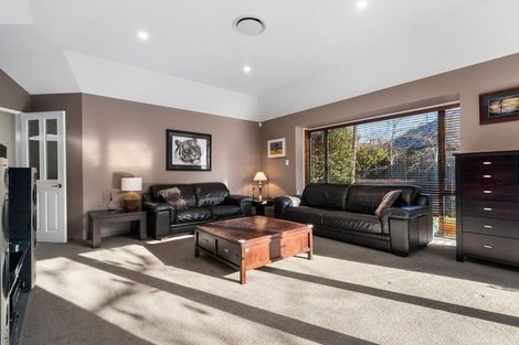 Photo of property in 17 Evergreen Place, Parklands, Christchurch, 8083