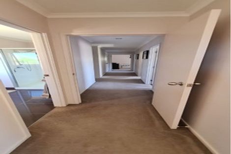 Photo of property in 22 Ranchod Terrace, Pukekohe, 2120