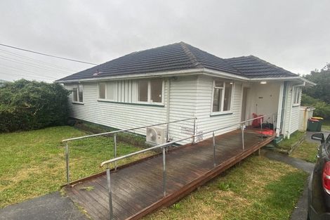Photo of property in 3 Endeavour Street, Marfell, New Plymouth, 4310