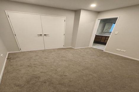 Photo of property in 13e Windermere Crescent, Blockhouse Bay, Auckland, 0600