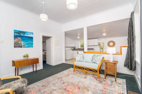 Photo of property in 6 North Foreland Street, Waihola, Milton, 9073