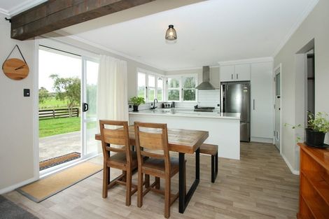 Photo of property in 32 Mccardle Road, Pahiatua, 4984