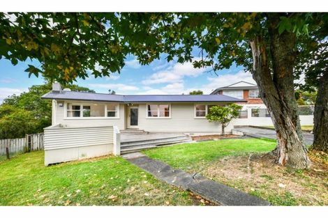 Photo of property in 20 Hartley Terrace, Massey, Auckland, 0614