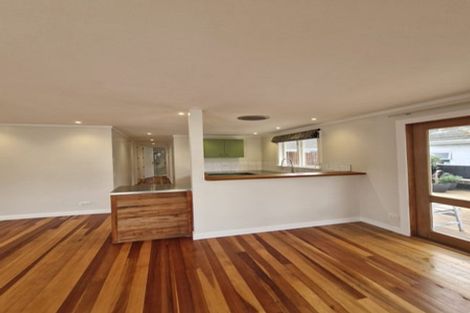 Photo of property in 1 Burrows Avenue, Karori, Wellington, 6012