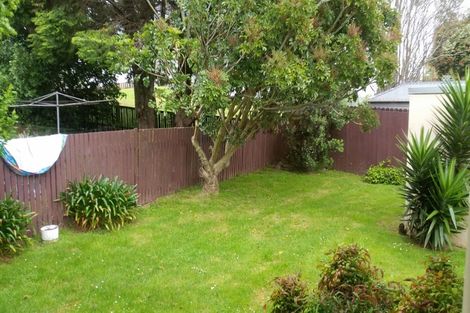 Photo of property in 2/20 Challen Close, Conifer Grove, Takanini, 2112