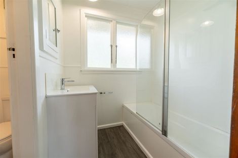 Photo of property in 5a Mckenzie Street, Geraldine, 7930