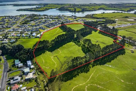 Photo of property in 80 Mclarin Road, Glenbrook, 2681