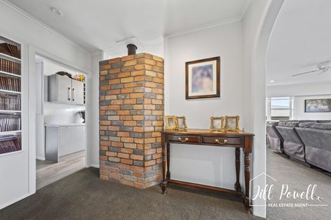 Photo of property in 2 Bickerstaffe Road, Maungaturoto, 0520