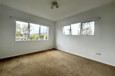 Photo of property in 237a Point Chevalier Road, Point Chevalier, Auckland, 1022