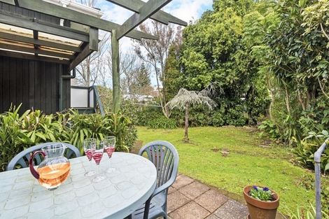 Photo of property in 14 Fordyce Avenue, Sunnyhills, Auckland, 2010