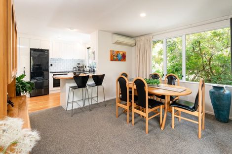 Photo of property in 4 Jacobsen Lane, Ngaio, Wellington, 6035