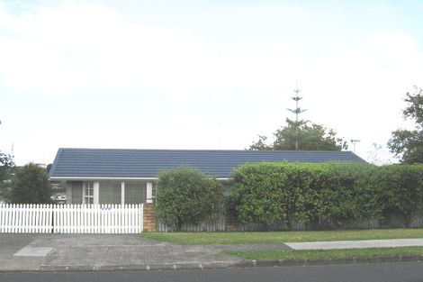 Photo of property in 214 Glamorgan Drive, Northcross, Auckland, 0630