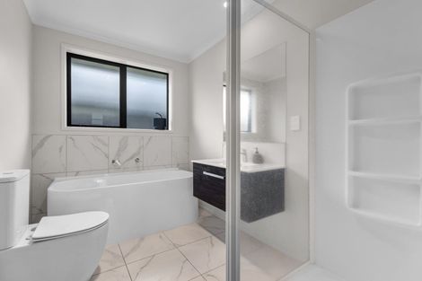 Photo of property in 8 Ash Lane, Omokoroa, 3114