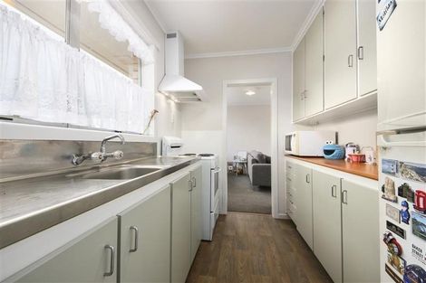 Photo of property in 26 West Coast Road, Glen Eden, Auckland, 0602