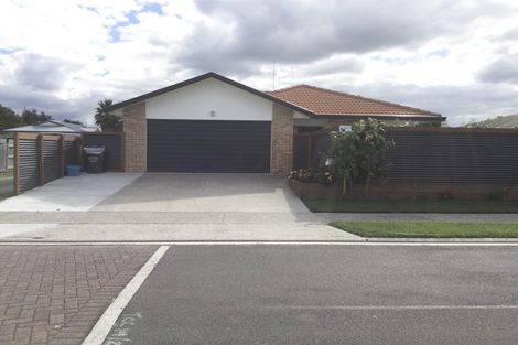 Photo of property in 50 Kane Road, Papamoa Beach, Papamoa, 3118