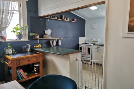 Photo of property in 37 Bay Street, Petone, Lower Hutt, 5012