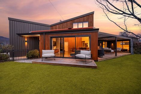 Photo of property in 20 Adamson Drive, Arrowtown, 9302