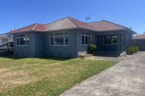 Photo of property in 67 Featherston Street, Takaro, Palmerston North, 4412