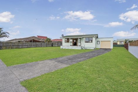 Photo of property in 105 Chartwell Avenue, Whangamata, 3620