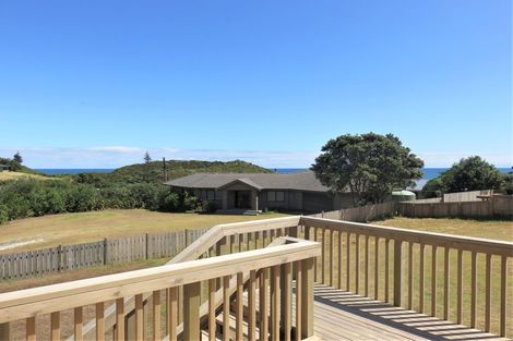 Photo of property in 33 Sunset Drive, Baylys Beach, Dargaville, 0377