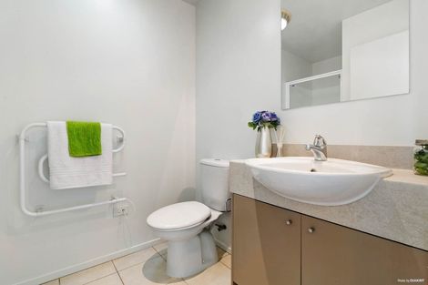 Photo of property in 4/30 Oneroa Road, East Tamaki, Auckland, 2013